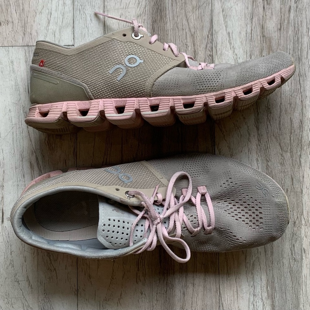 On Cloud Cloud X Shoe